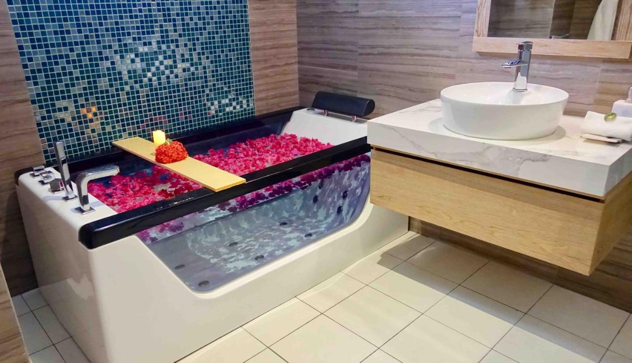Fuvahmulah Zero Degree Residence מראה חיצוני תמונה